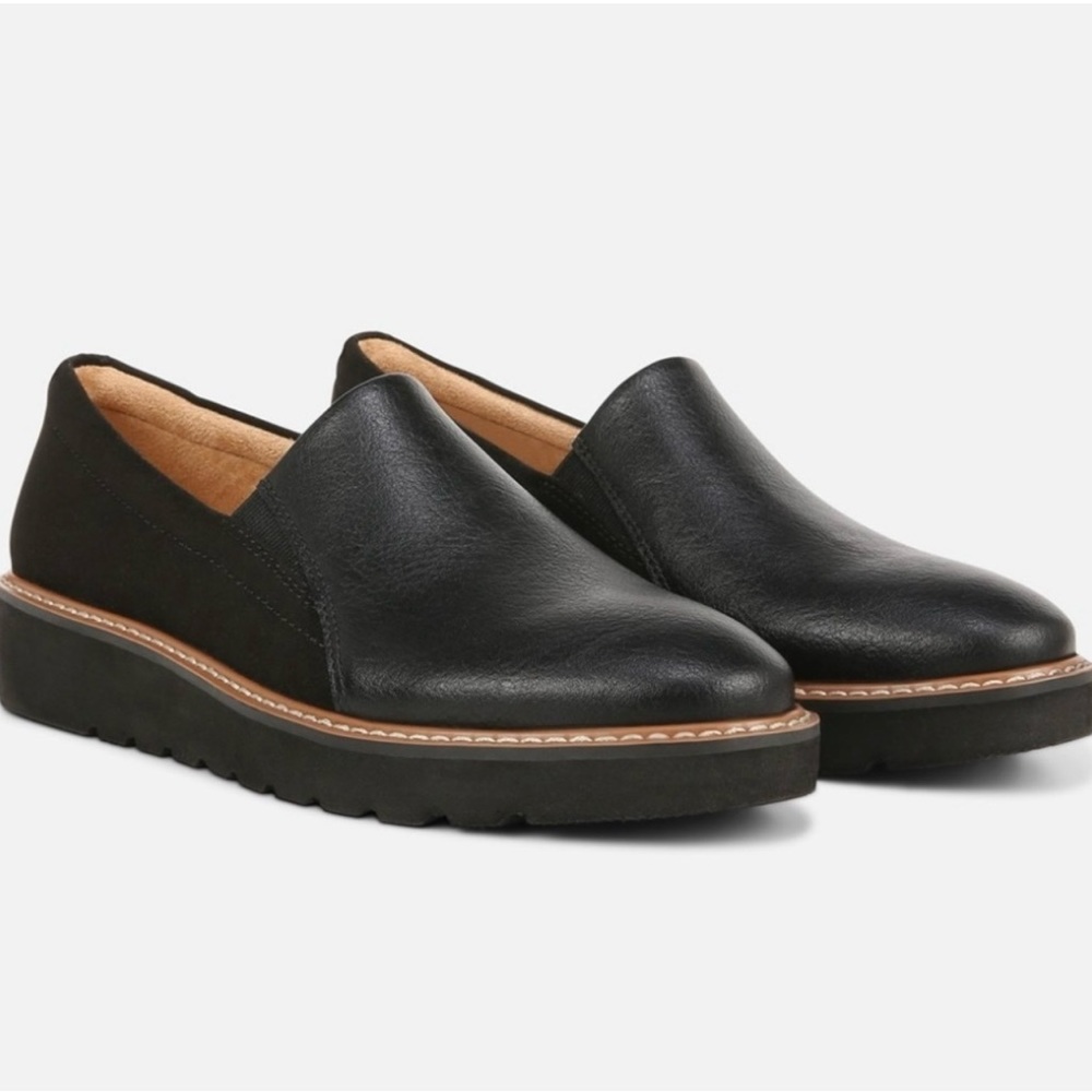 NWT - Naturalizer Women's Effie Loafer SZ 7W